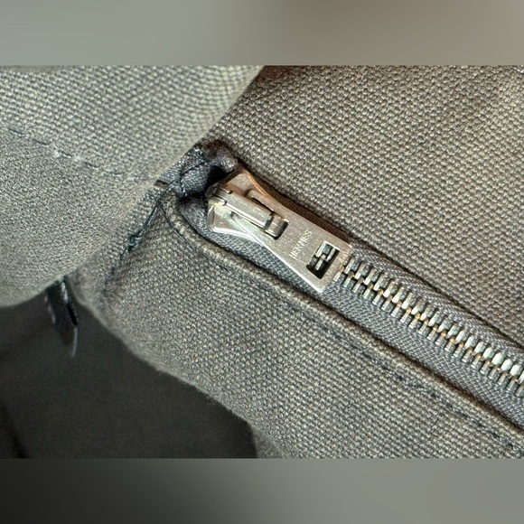 Hermes grey Fourre Tout tote bag - Picture 9 of 14